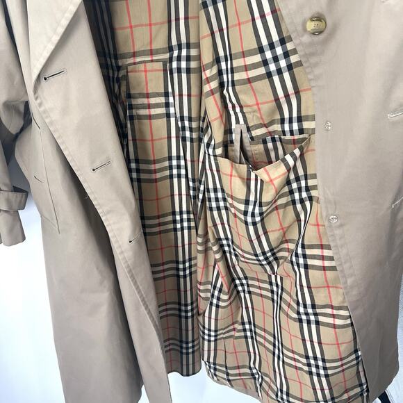Vintage Burberrys of London Tan Trench Coat with Nova Check Lining Mens 44 - Picture 13 of 16